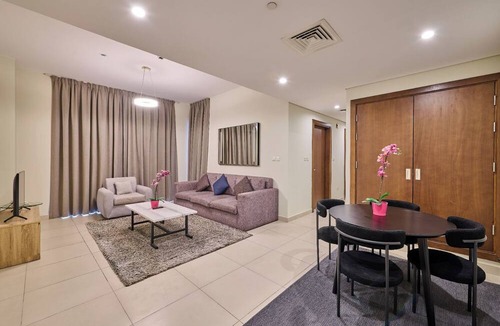 Al Satwa Apartment | Grand Stay Holidays Homes Rental Satwa