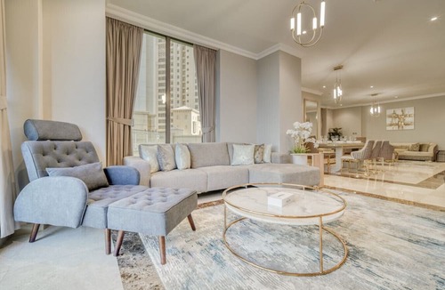 Jumeirah Beach Residence Apartment | Five bedroom in United Arab Emirates, Dubai