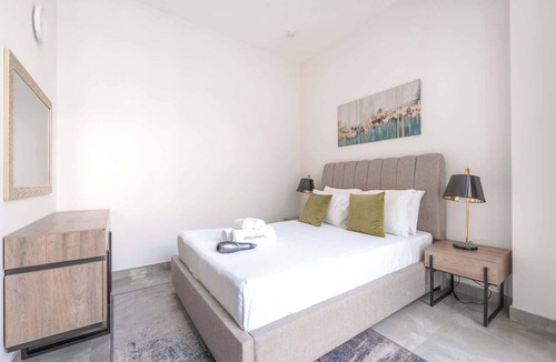 Dubai Apartment | Free housekeeping visits during your stay - StayShort - Dubai South 1BR sleeps 4