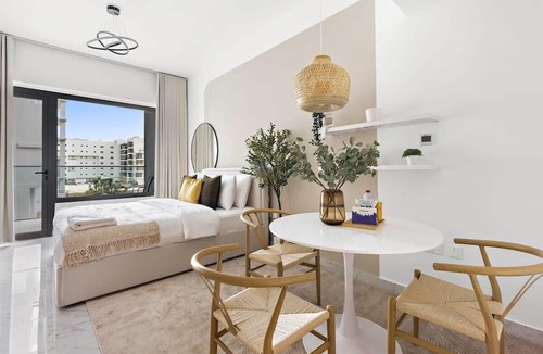 Masdar City Apartment | Silkhaus Oasis Towers - Masdar City
