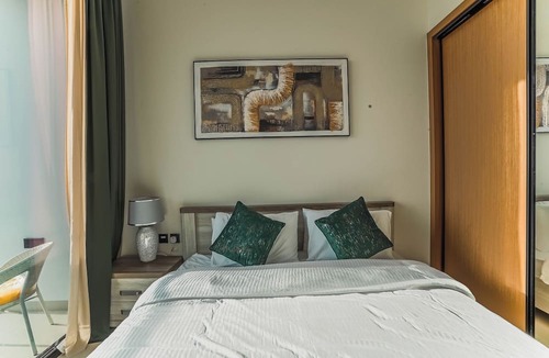Jumeirah Village Circle Apartment | Elegant 1 BR Apt in JVC with Spacious Balcony