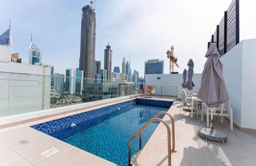 Al Satwa Hotel | Sleep & Stay In Downtown Near Emirates Towers Metro