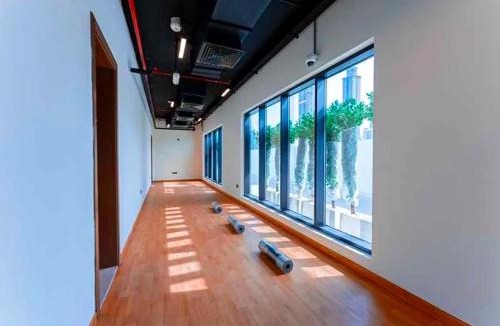 Al Satwa Hotel | Premium Bed Spaces In Downtown Near Emirates Tower Metro