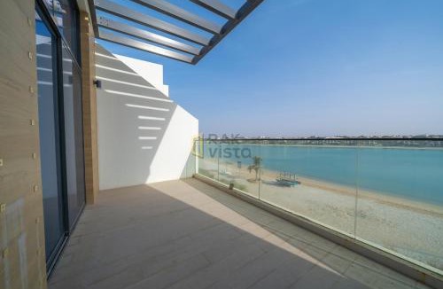 Al Seer Villa | Luxurious 6-BHK Villa with Direct Beach -RAKvista