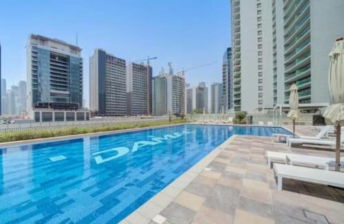 Downtown Dubai Apartment | Burj Khalifa Views, Prime Location, 1BDR Apt, Damac Vera Residences