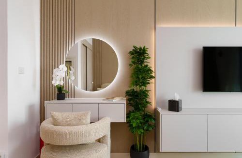Palm Jumeirah Apartment | Salt & Dunes - Vacation Homes Dubai