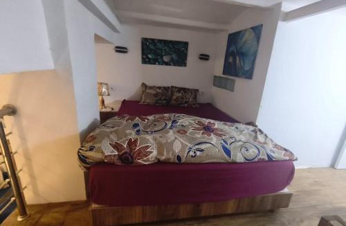 Halq al Wadi Apartment | Front beach cosy apartment