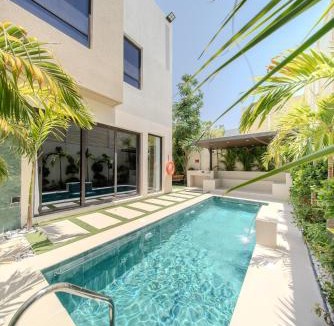 Sharjah Villa | Private Pool Villa - 3BR - Maid room - BBQ - Garden