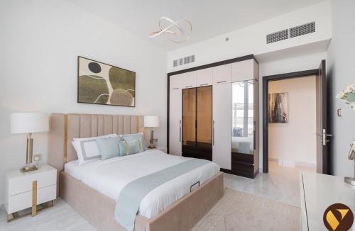 Dubai Apartment | Vogue Vacation Homes, Al Furjan Gemz by Danube near Ibn Battuta Mall, Two Bedroom Apartment with Balcony, Vibrant Community and City View, Access to all amenities
