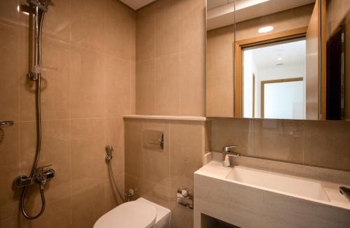 Dubai Maritime City Apartment | Luxury Waterfront 2BR with Resort Amenities