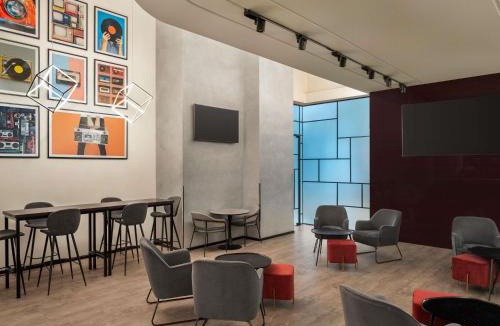 Al Muraqqabat Hotel | ibis Dubai Al Rigga