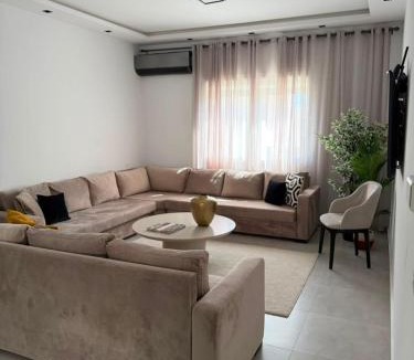 Hergla Apartment | NYC trifft auf Top Moderne Wohnung in Hergla