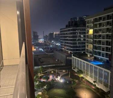 Jumeira 3 Apartment | Modern Downtown 1BR Apartment in jumeirah Garden