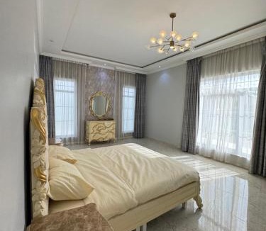Falaj al Moalla Ski Chalet | مزرعه فلج فارم Falaj-farm