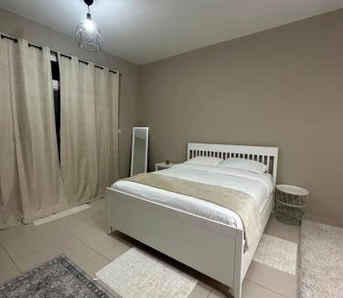 Abu Dhabi Apartment | Cosy Studio - Desert Breeze