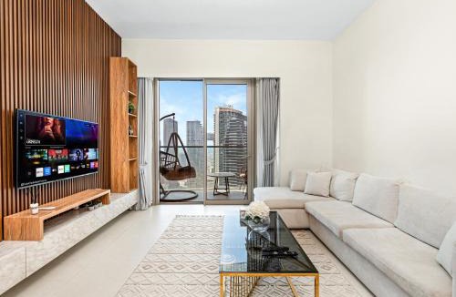 Trade Centre 1 Apartment | The Bellagge Signature Stays Grande 2BRs with Burj Views