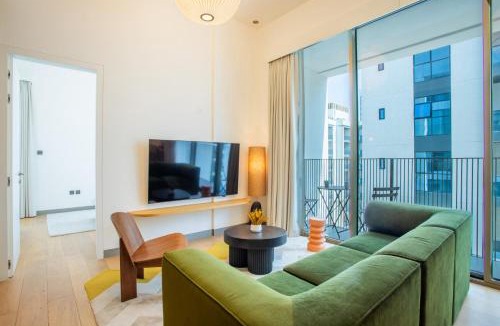 Al Satwa Apartment | Mood Living 45