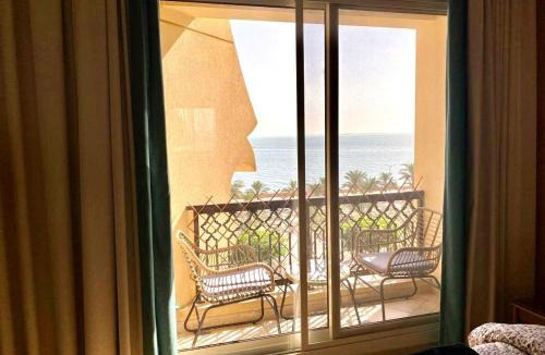 Bab Al Bahr Apartment | Relaxing Sea View Getaway in Bab Al Bahr