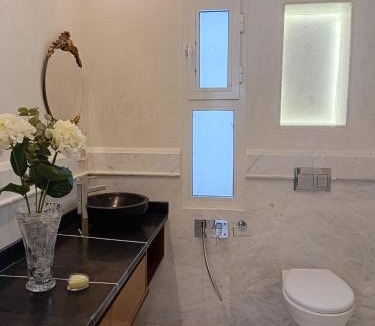 Marsa Cube Villa | Luxurious 4-Bedroom Villa with Private Pool in Marsa Tunisie