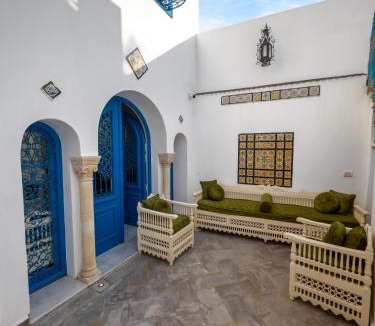 Hammamet House | Dar El Nour - Authentic Tunisian Home Steps from the Sea