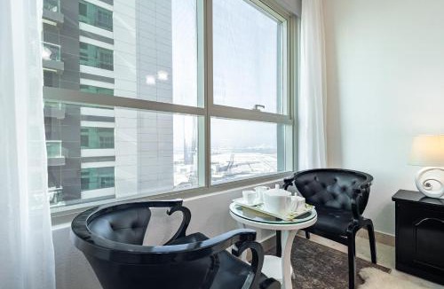 Abu Dhabi Apartment | Elegant and unique - Near Reem Mall - ADGM - 10 mins from Downtown Abu Dhabi- 14 mins to Mamsha Beach