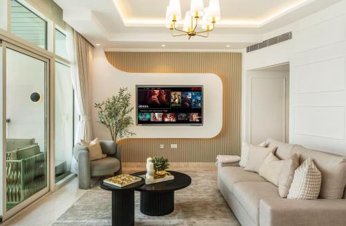 Jumeirah Lake Towers Apartment | Kensington 2BR and Maid Luxurious flat in JLT
