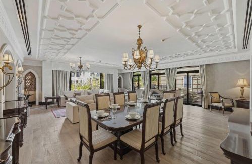 Palm Jumeirah Villa | Zabeel Saray Royal Residences Lagoon Villa