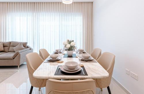 Madinat Zayed Villa | ALiving Modern 3BR Townhouse I Family-Friendly I DAMAC Hills 2