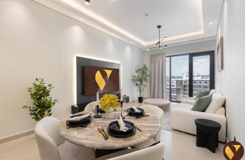 Jumeirah Village Circle Apartment | Vogue Vacation Homes, JVC Al Serh Residences Near Circle Mall, One Bedroom Apartment with Balcony and City View, Access to all Amenities