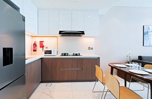 Dubai Apartment | Modern 1-Bedroom Apartment in Sepcoo Residence-1105