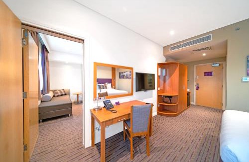 Dubai Investment Park Hotel | Premier Inn Dubai Investments Park - An Emirates Group Company