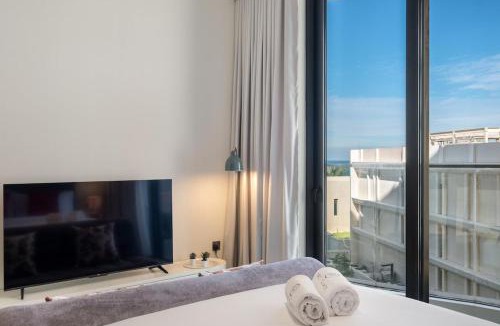 Mina Al Arab Apartment | FIRST CLASS Studio Sea View Unwind in Style