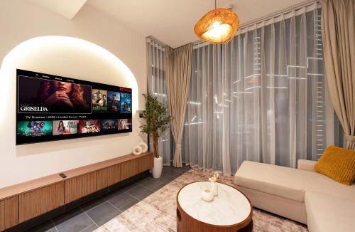 Nad Al Sheba House | Royal Vista - Stunning 1BR apartments with 5 Star Amenities