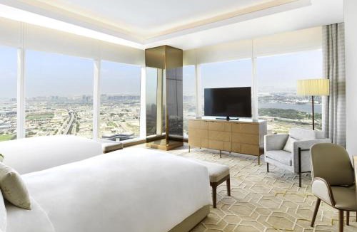 Bur Dubai Hotel | Sofitel Dubai The Obelisk