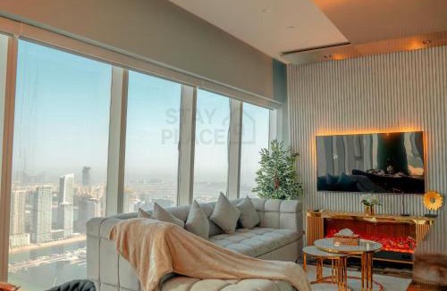 Dubai Marina Apartment | FENDI 2BR- 67 Floor Sea, Atlantis & Dubai Eye View