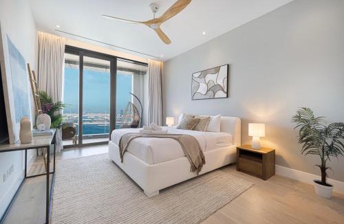 Dubai Marina Apartment | Address-Beach Resort & Iconic view - 48th floor