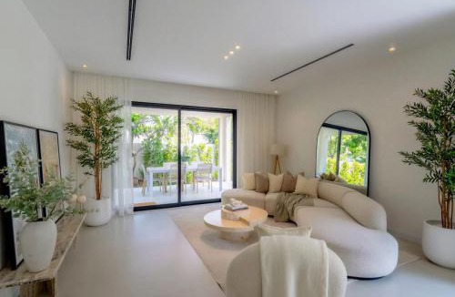Abu Dhabi Villa | Villa Mansour