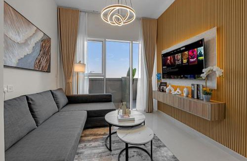 Dubai Apartment | Modern 1BR - High Floor - Balcony - DAMAC Hills