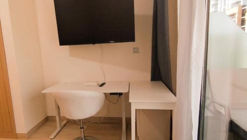 Nad Al Sheba Apartment | Charming French Riviera - Burj View - Studio