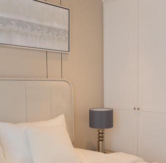 Al Wasl Apartment | Stylish 1BR in Central Park Celadon