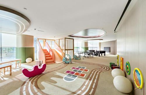 Jumeirah Village Apartment | FIRST CLASS 1BR Cozy Luxe Hideaway