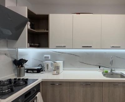 Chott Mariem Apartment | Apartment with sea view and pool access