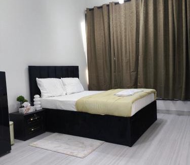 Bur Dubai Apartment | City view apartment