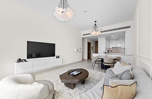 Al Safa Apartment | Parkside 2BR plus Maid Canal Front
