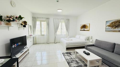 International City Apartment | Z01 Furnished Studio Garden view International city