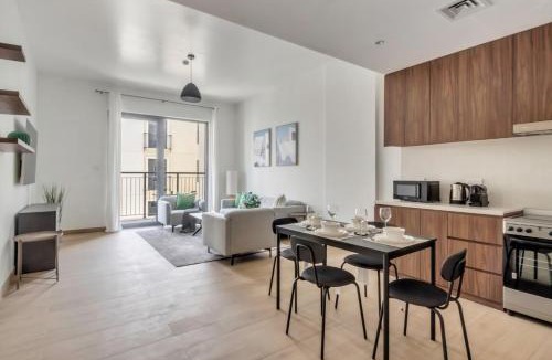 Dubai Apartment | GuestReady - Chic coastal living at Port de La Mer