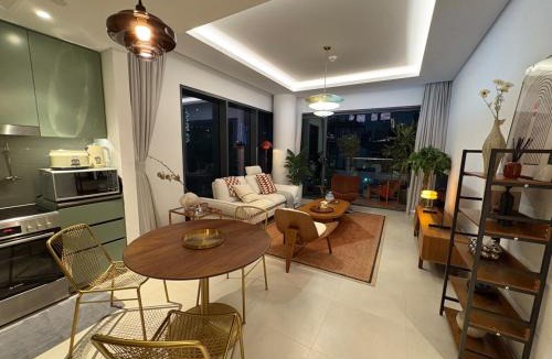 Al Wasl Apartment | Stylish 1BR in CityWalk, Stunning Burj Khalifa view