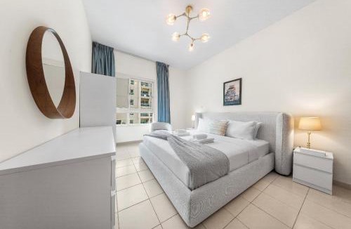 The Greens Apartment | Gorgeous One Bedroom Apartment in the heart of Dubai