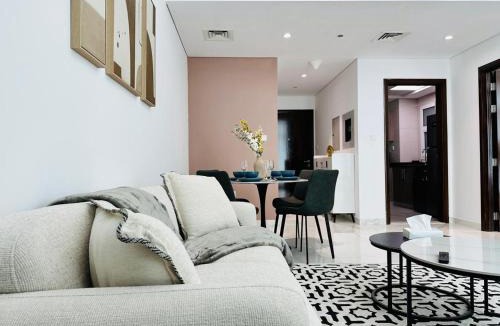 Al Satwa Apartment | Modern 1 BR - Near Metro Stationa and Downtown