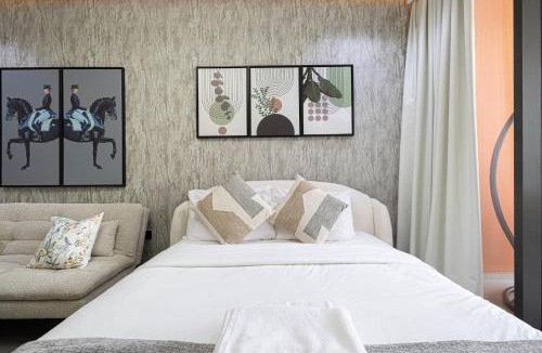 Dubai Apartment | Stylish Silicon Oasis Studio Near Mall & Airport